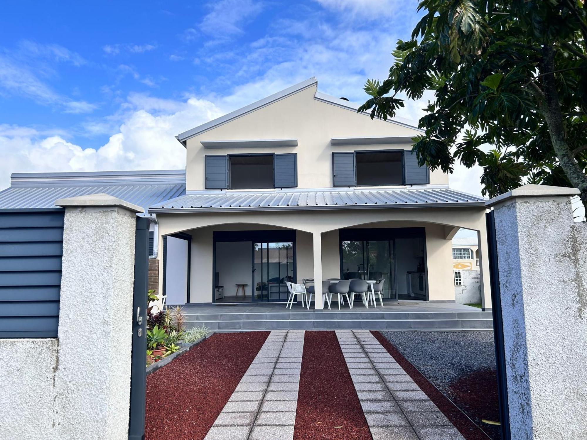 Hotel Arbre A Pain Bras-Panon Exterior foto